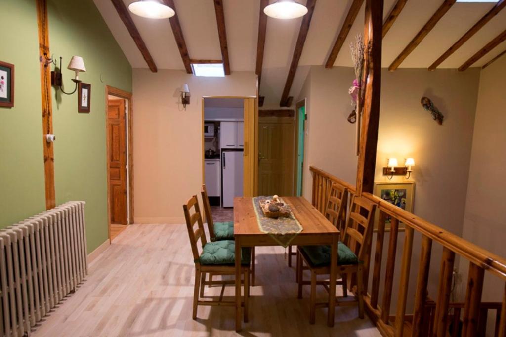 Alojamiento Rural Pueblo De La Ribera Penafiel Room photo
