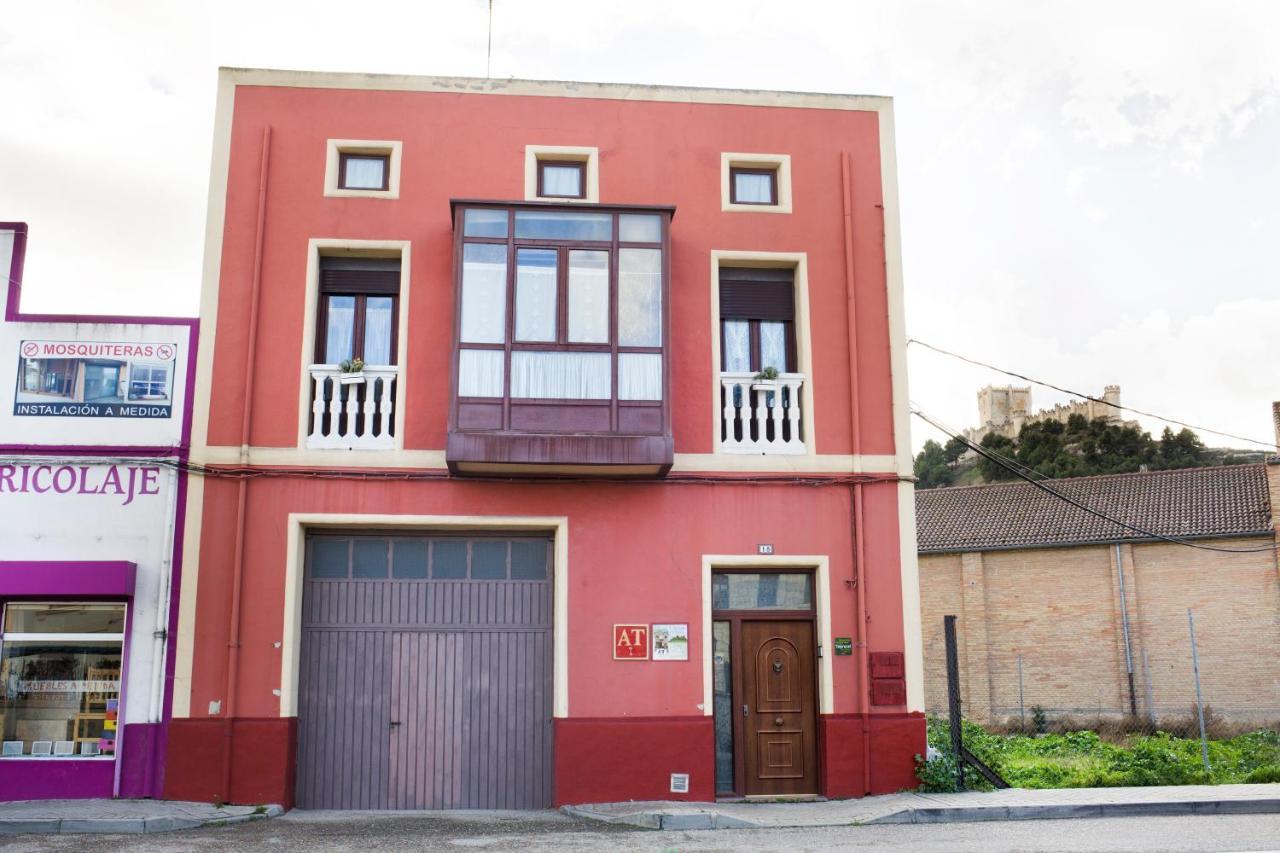 Alojamiento Rural Pueblo De La Ribera Penafiel Exterior photo